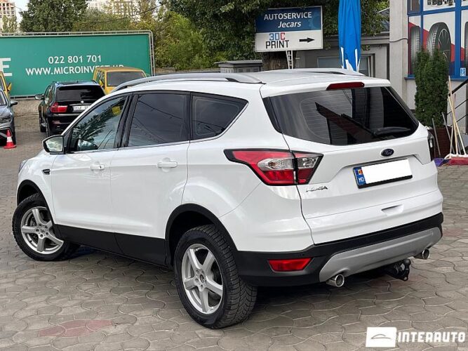 Ford Kuga 33 interauto-car