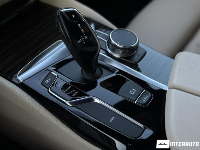 BMW 530e 48 interauto-car