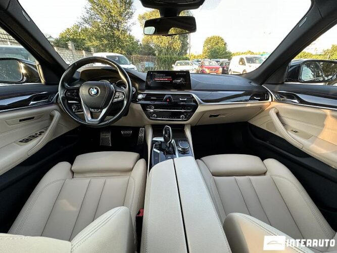 BMW 530e 40 interauto-car