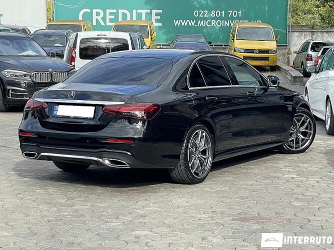 Mercedes E 220 38 interauto-car