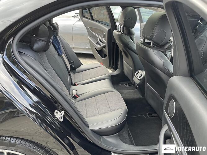 Mercedes E 220 52 interauto-car