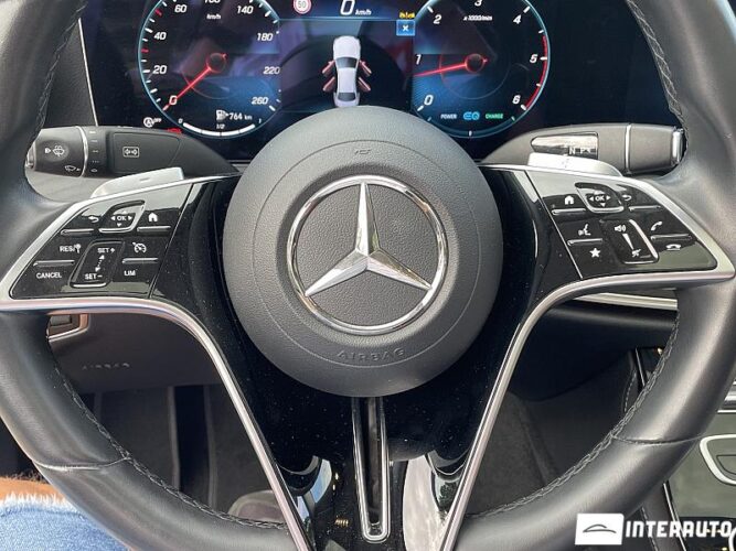Mercedes E 220 45 interauto-car