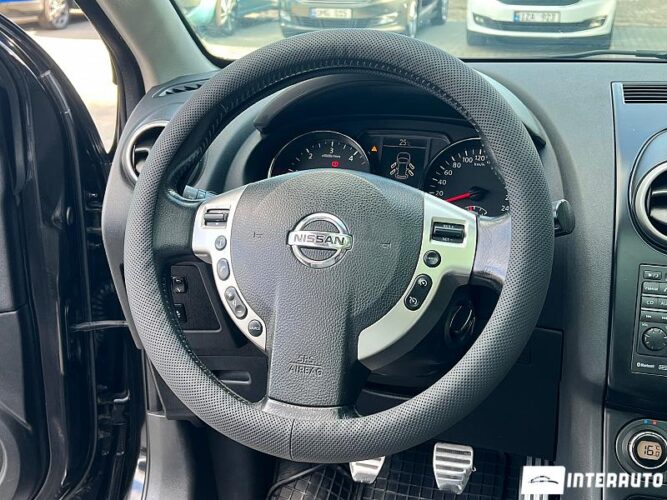Nissan Qashqai 40 interauto-car