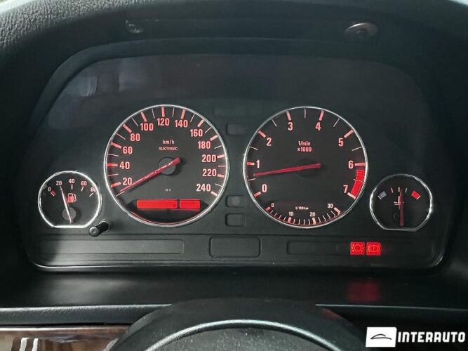 BMW 520 35 interauto-car