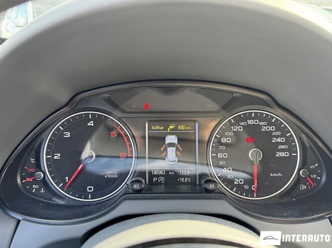 Audi Q5 38 interauto-car