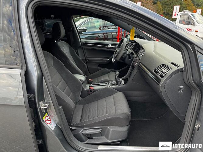 Volkswagen Golf R 36 interauto-car