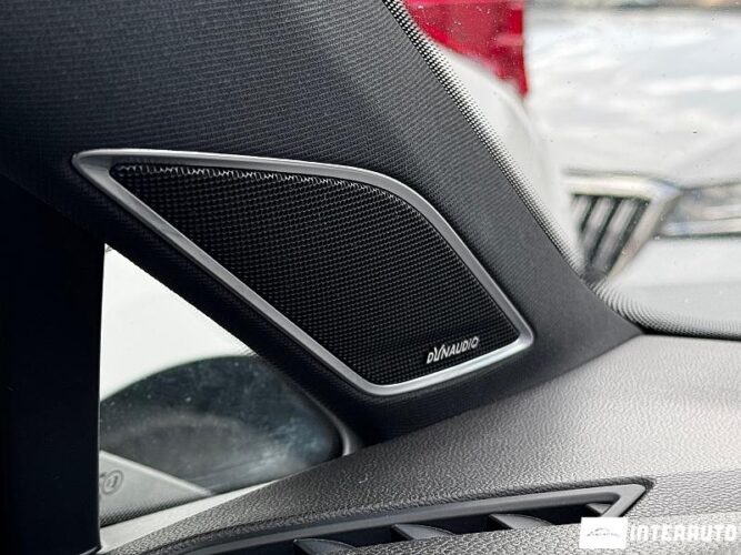 Volkswagen Golf R 47 interauto-car