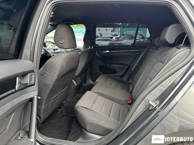 Volkswagen Golf R 37 interauto-car