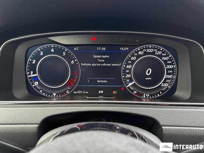 Volkswagen Golf R 42 interauto-car