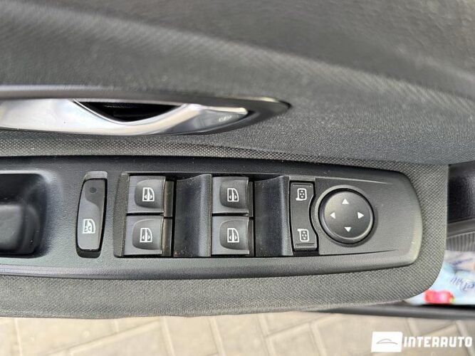 Renault Megane 42 interauto-car