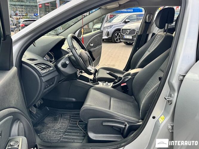 Renault Megane 32 interauto-car