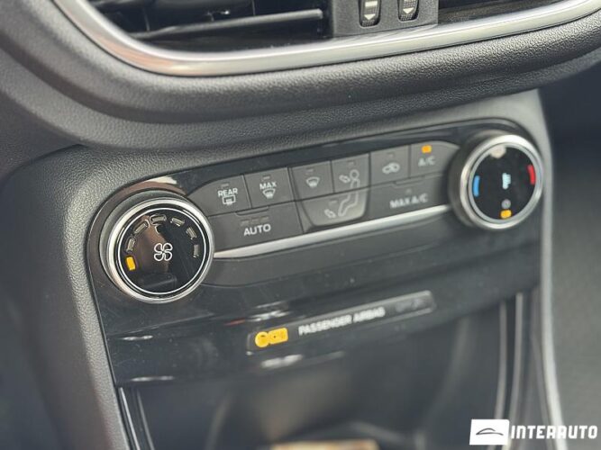 Ford Puma 43 interauto-car