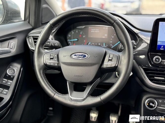 Ford Puma 40 interauto-car