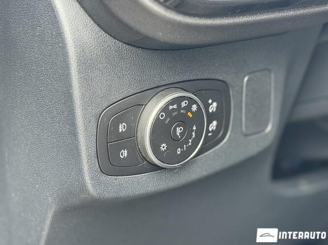 Ford Puma 39 interauto-car