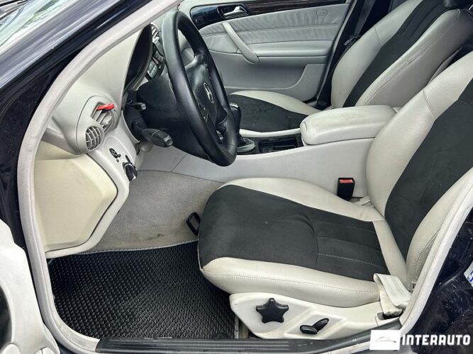 Mercedes C 180 36 interauto-car