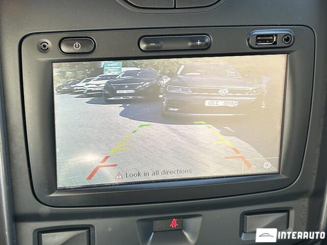 Dacia Duster 36 interauto-car