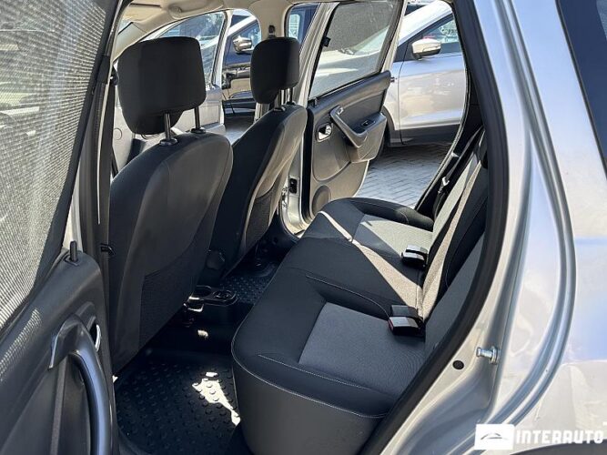 Dacia Duster 39 interauto-car