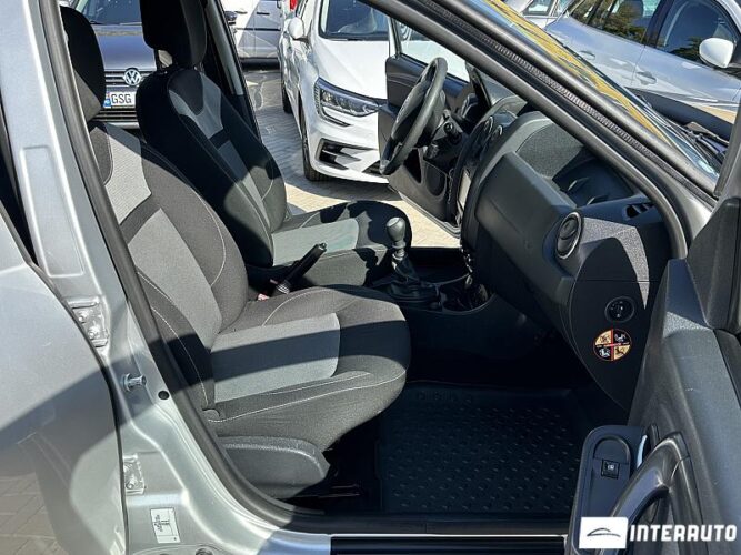 Dacia Duster 41 interauto-car