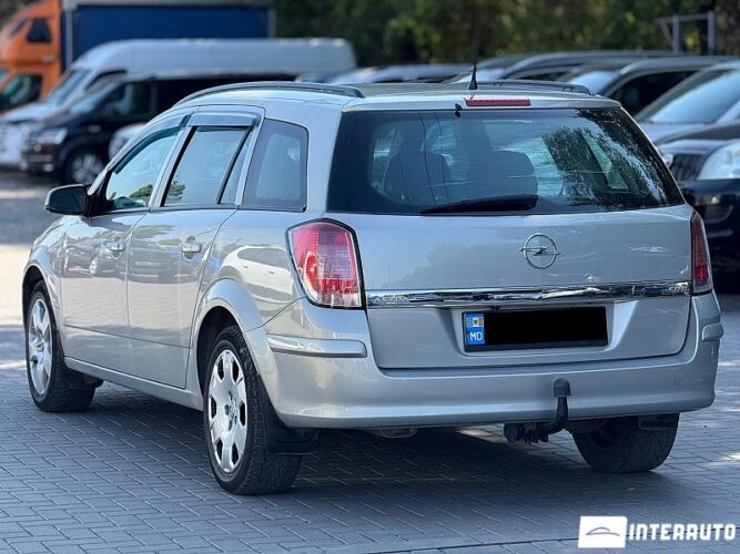 Opel Astra 30 interauto-car