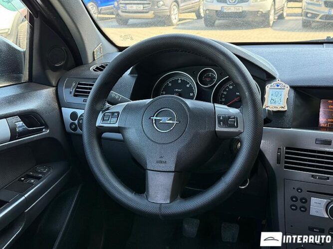 Opel Astra 34 interauto-car