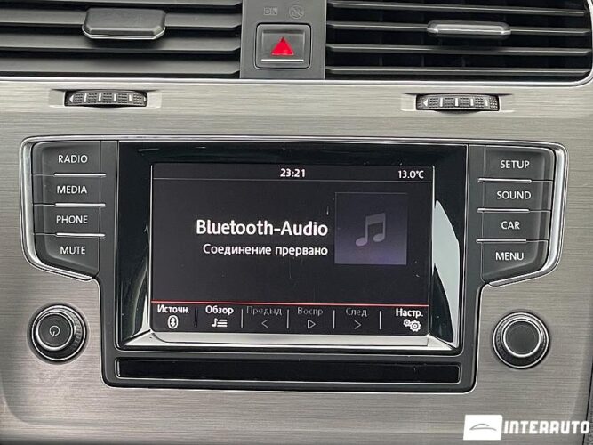 Volkswagen Golf 43 interauto-car