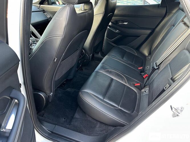 Jaguar E-Pace 48 interauto-car