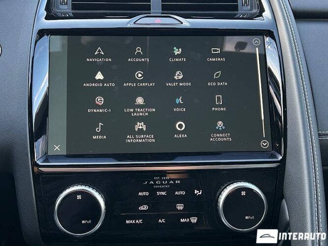 Jaguar E-Pace 45 interauto-car