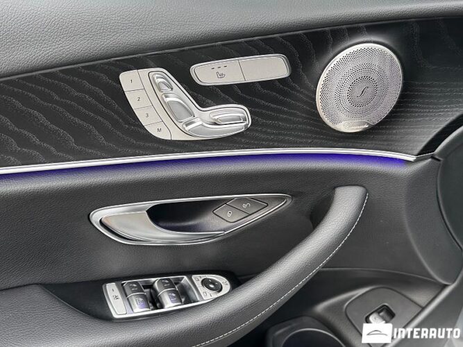 Mercedes E 350 46 interauto-car