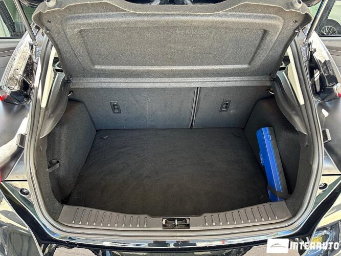 Ford Focus 47 interauto-car