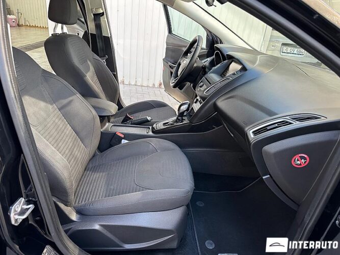 Ford Focus 36 interauto-car