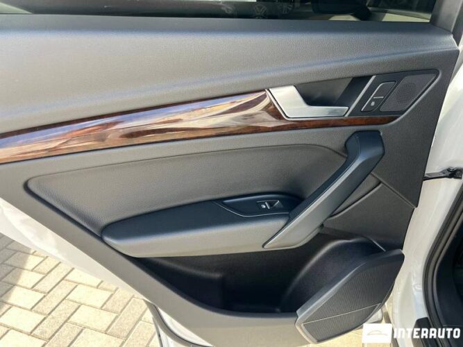 Audi Q5 47 interauto-car