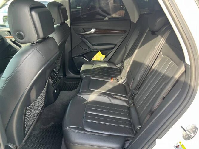 Audi Q5 49 interauto-car