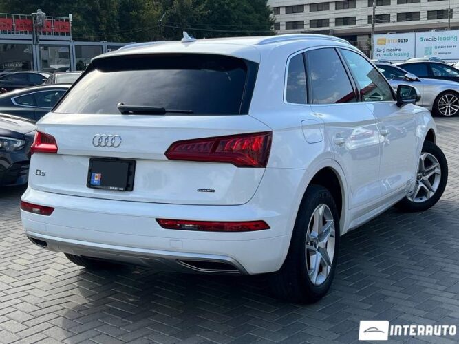 Audi Q5 35 interauto-car