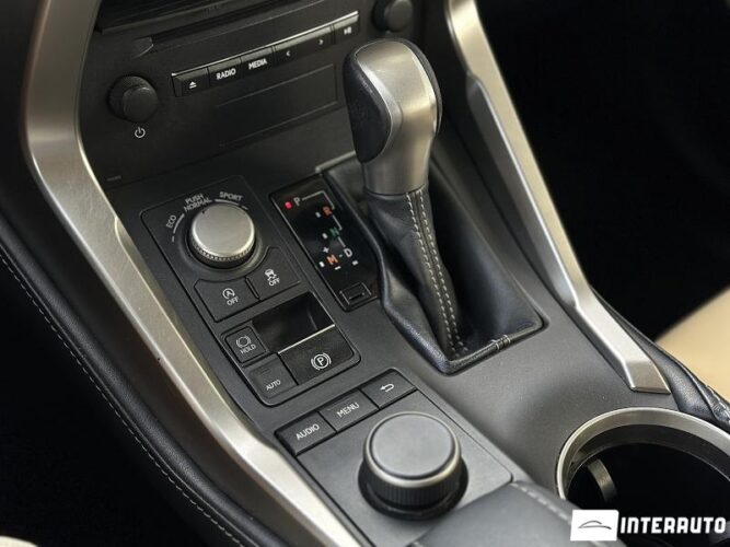 Lexus NX 200 41 interauto-car