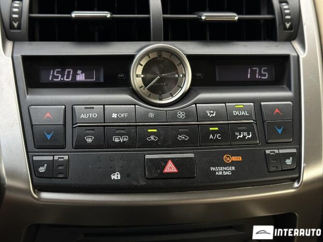 Lexus NX 200 40 interauto-car