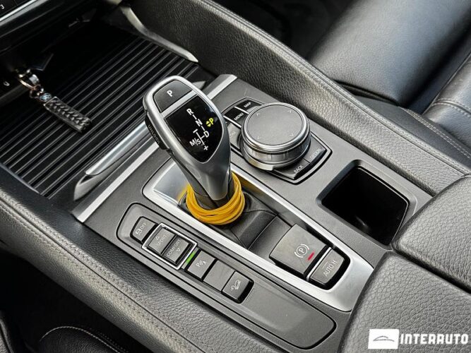BMW X6 3.0D 45 interauto-car