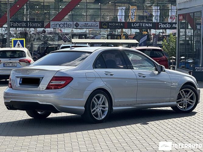 Mercedes C 250 34 interauto-car