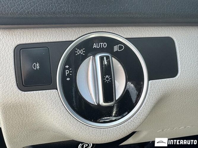 Mercedes C 250 51 interauto-car