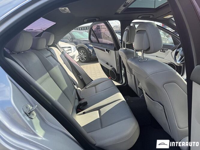 Mercedes C 250 47 interauto-car
