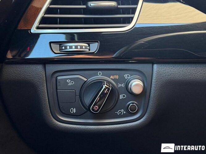 Audi A8 41 interauto-car