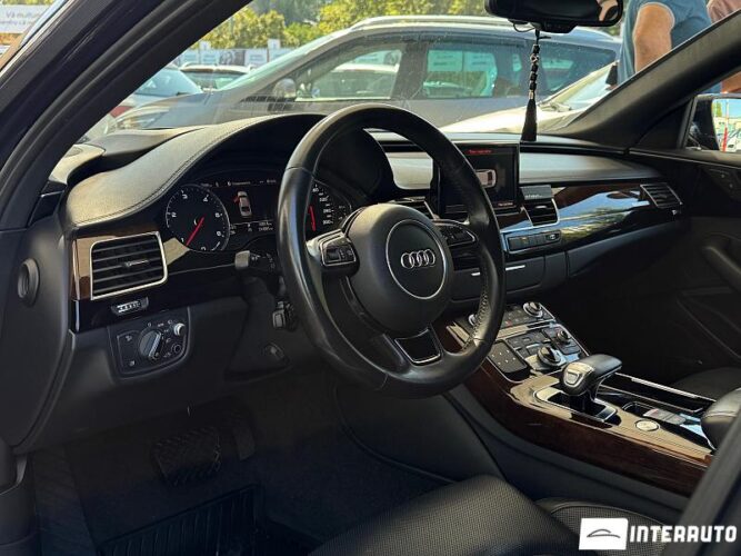 Audi A8 35 interauto-car
