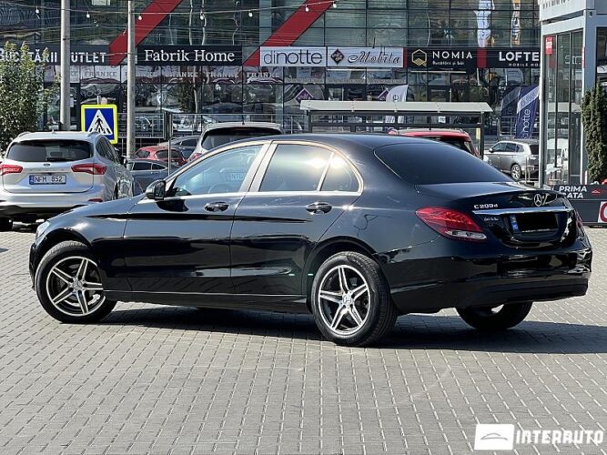 Mercedes C 200 35 interauto-car