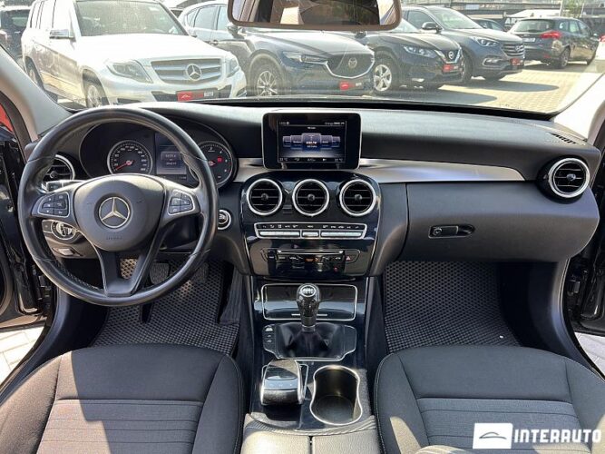 Mercedes C 200 37 interauto-car