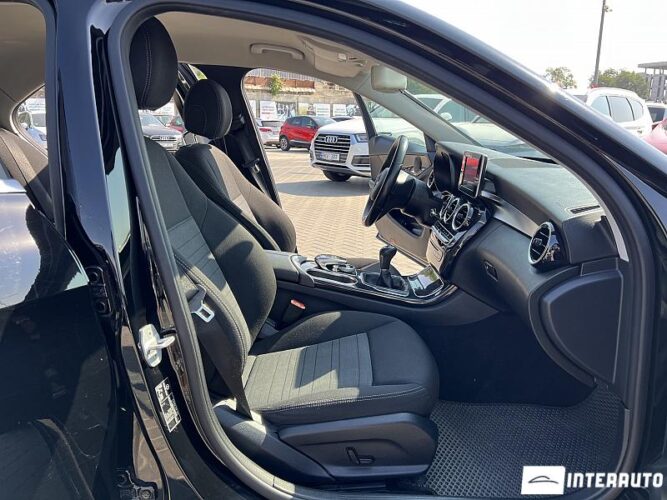 Mercedes C 200 46 interauto-car