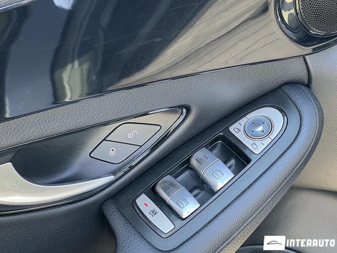 Mercedes C 200 48 interauto-car