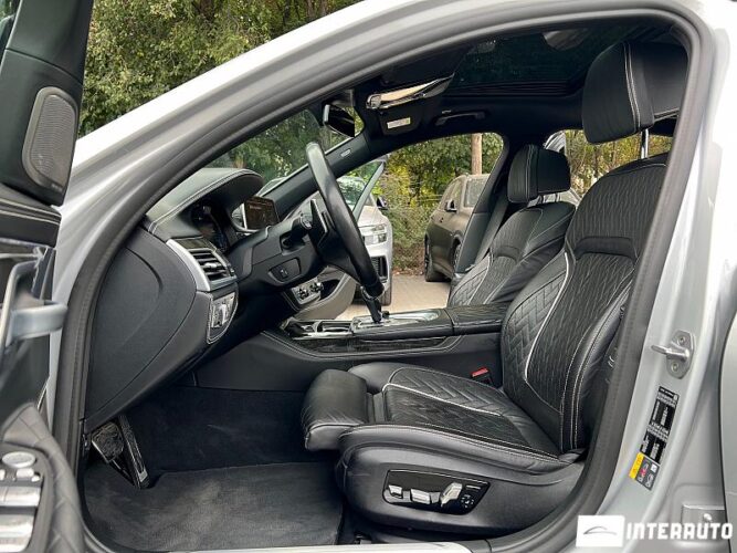 BMW 745e 39 interauto-car