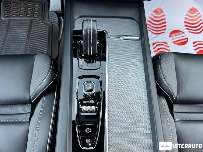 Volvo XC 60 51 interauto-car