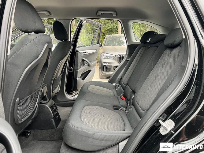 BMW X1 2.5e 46 interauto-car