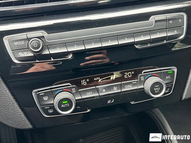 BMW X1 2.5e 42 interauto-car