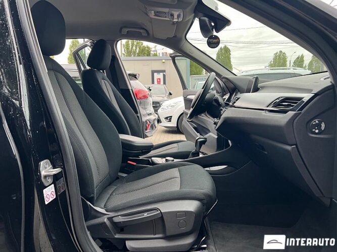 BMW X1 2.5e 44 interauto-car